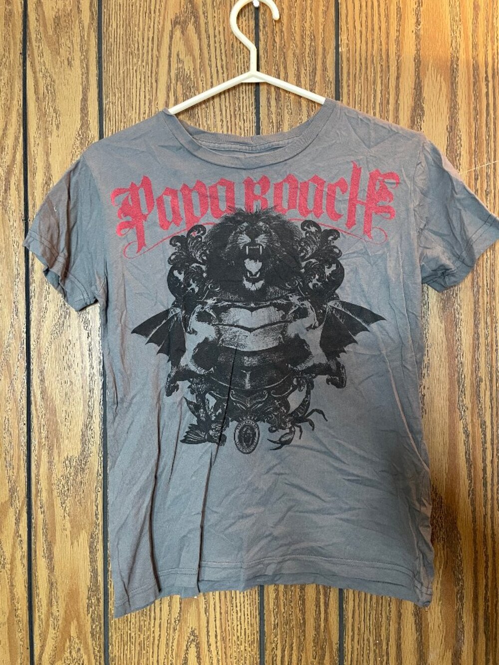 Papa Roach Grey Lion Band T-Shirt Women's Large *Never Worn*